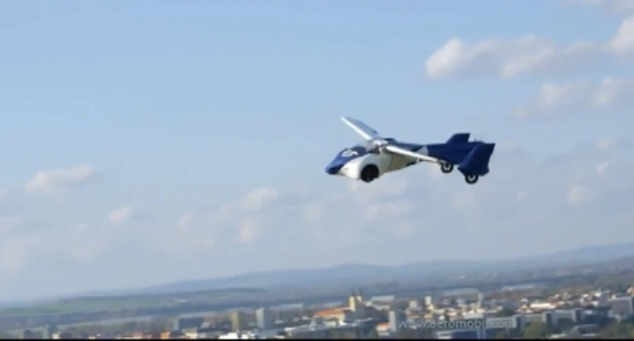 Aeromobil.