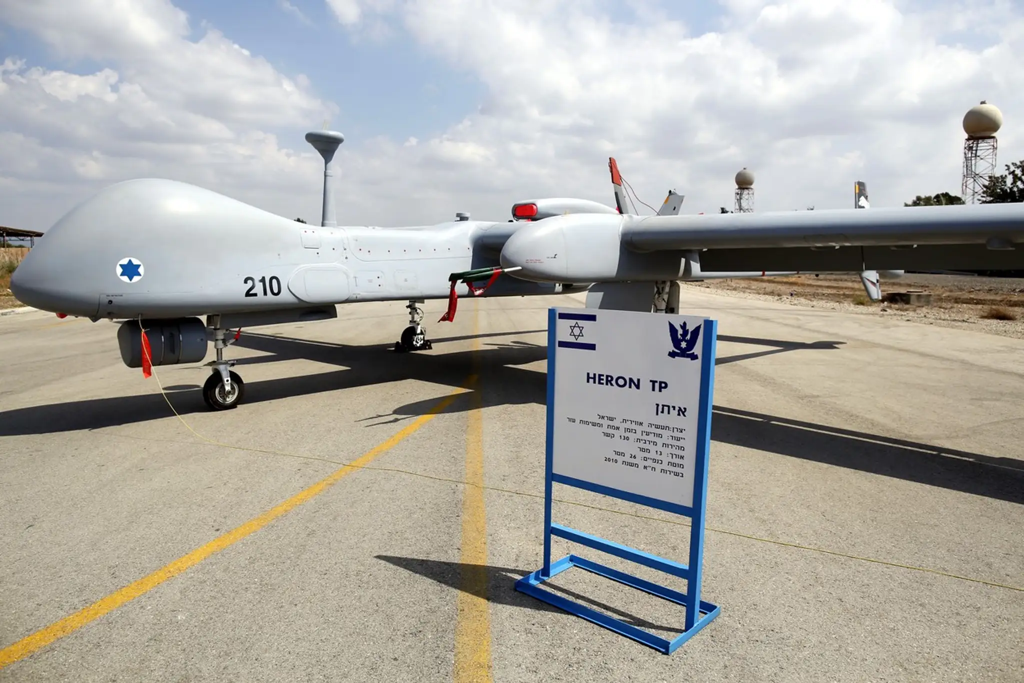 Izraelský dron Heron TP (IAI Eitan)