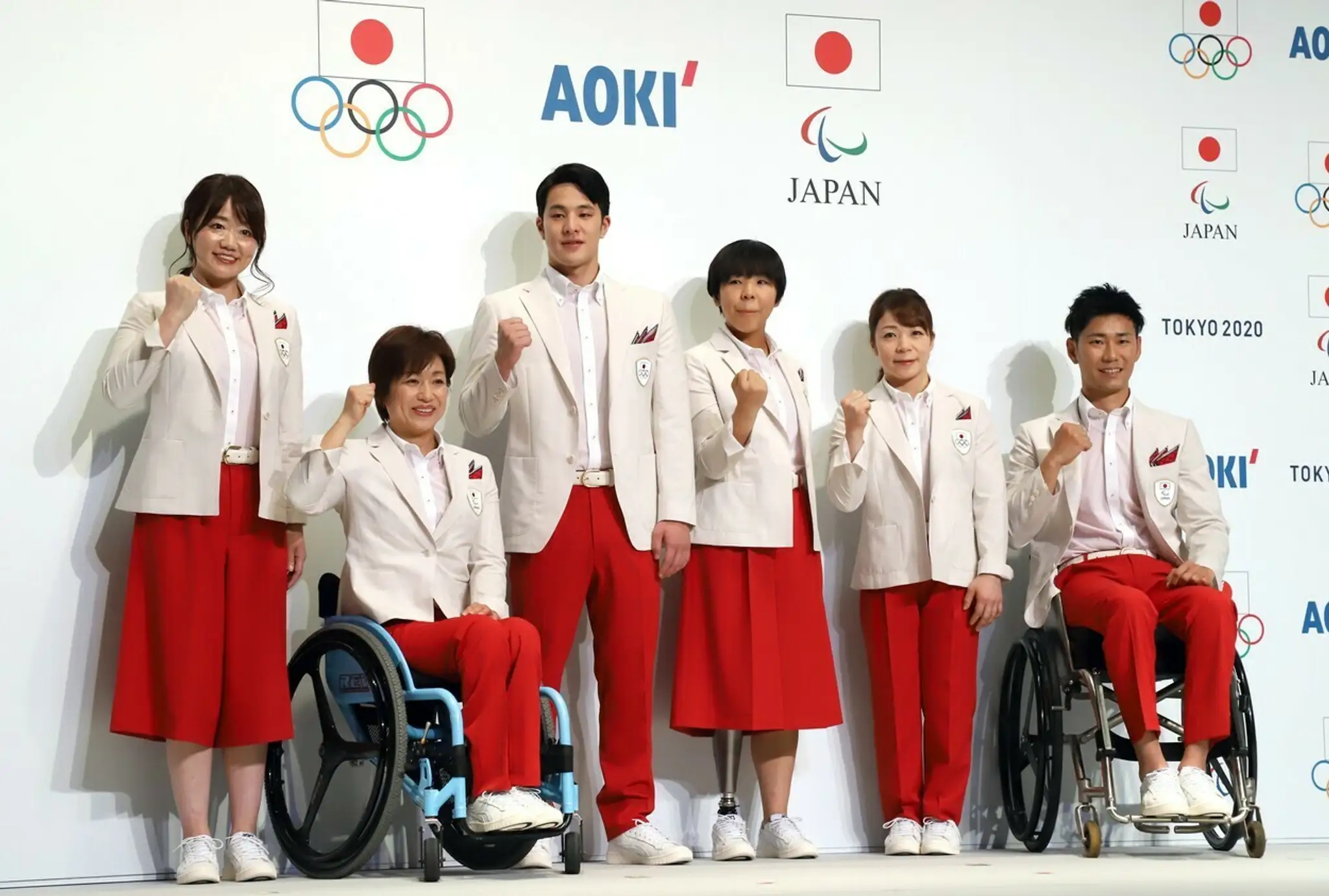Kolekcia domáceho japonského tímu pre OH v Tokiu.
