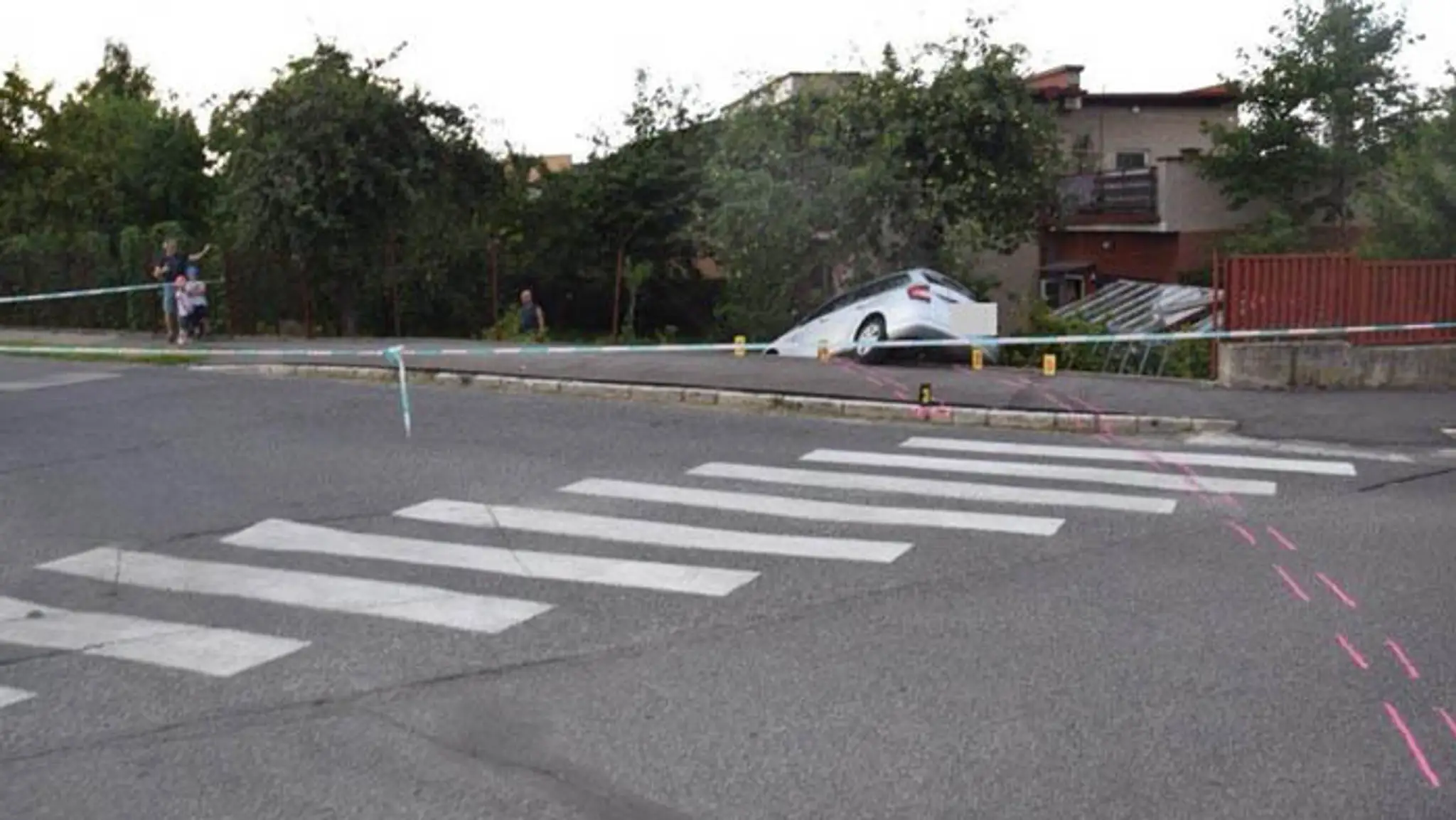 Polícia v Spišskej Novej Vsi naháňala vodiča, ktorý nezaplatil za benzín.
