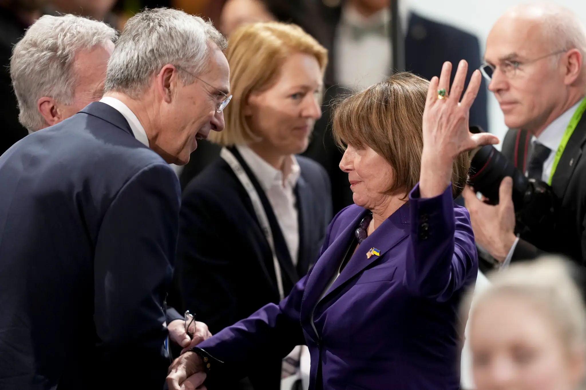 Generálny tajomník NATO Jens Stoltenberg a Nancy Pelosiová