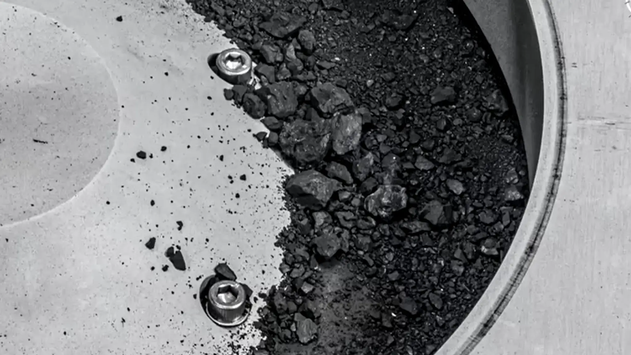 Na asteroide Bennu našli aminokyseliny
