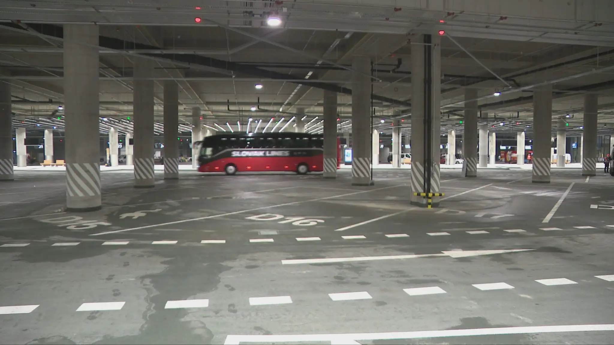 Nivy prišli o desaťtisíce autobusov