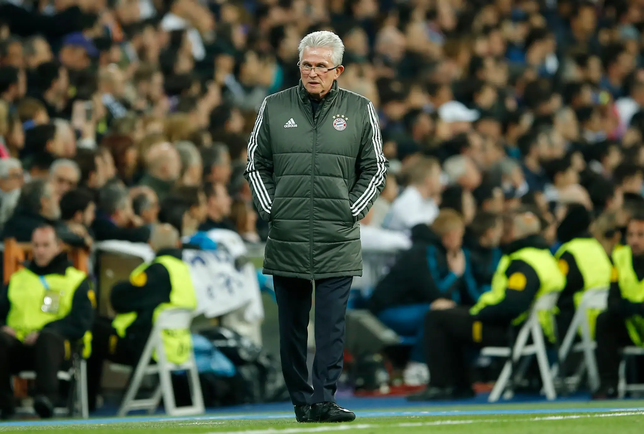 Tréner Bayernu Jupp Heynckes v odvete semifinále LM na pôde Realu.