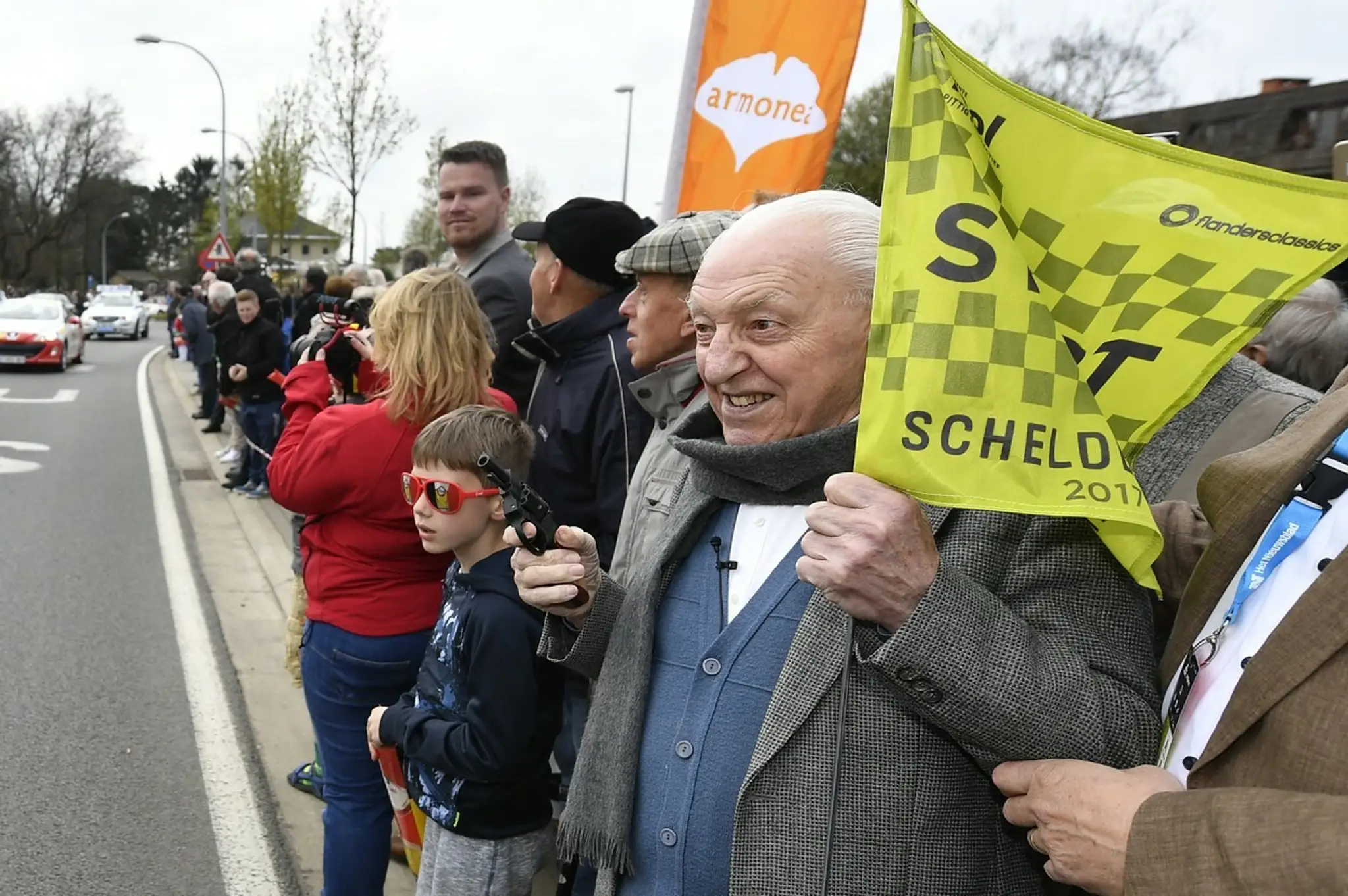 Preteky odštartoval Raymond Boonen - starý otec Toma Boonena.