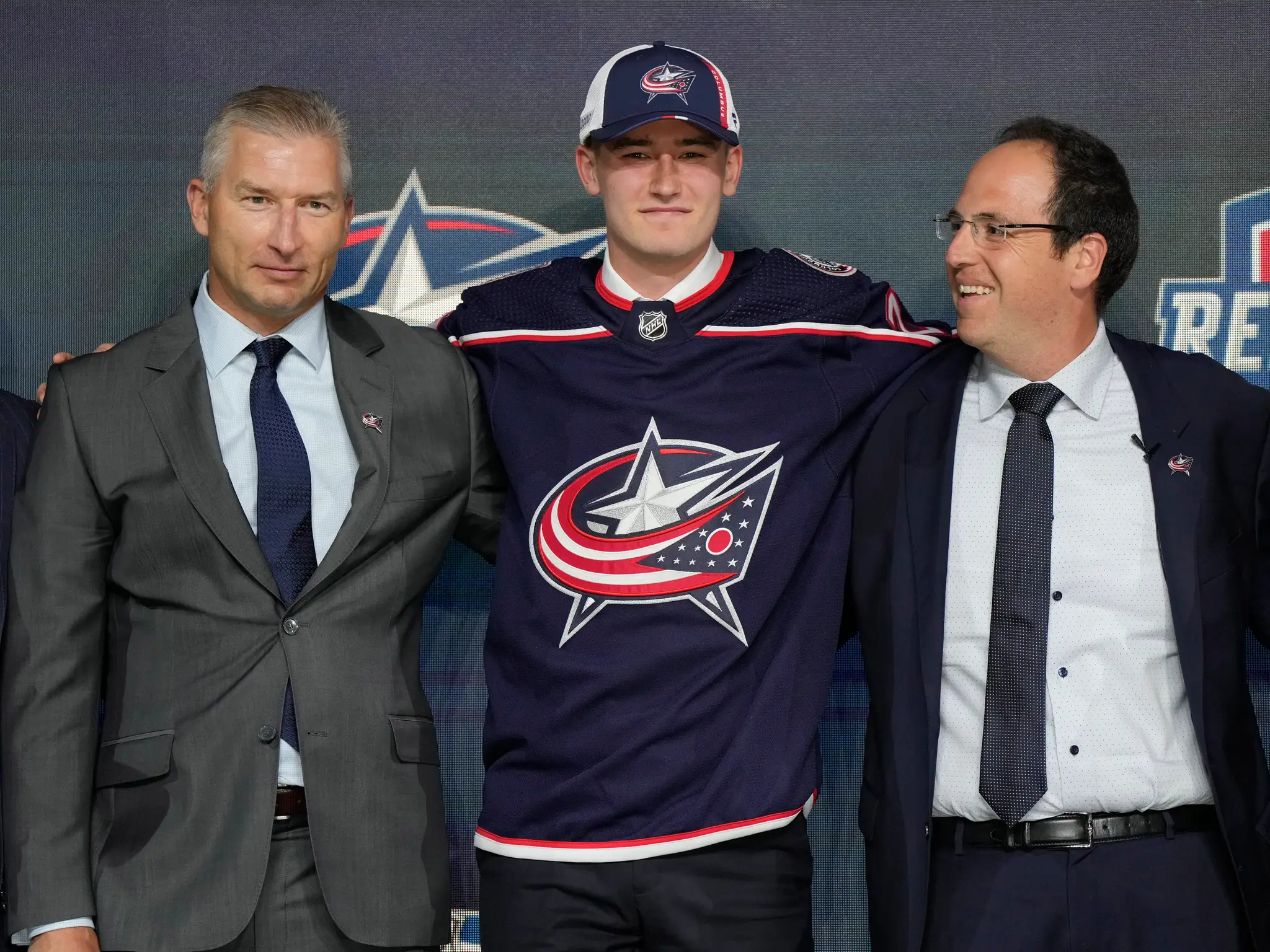 David Jiříček sa podľa predpokladov stal najvyššie draftovaným Čechom. Zo šiesteho miesta si ho vybralo Chicago.