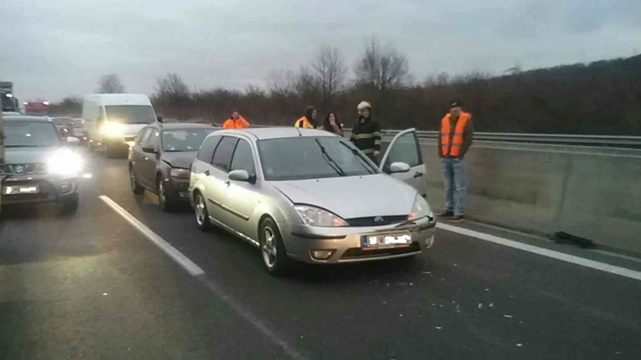 Mladomanželom boli za svedkov Lenka a Roman.