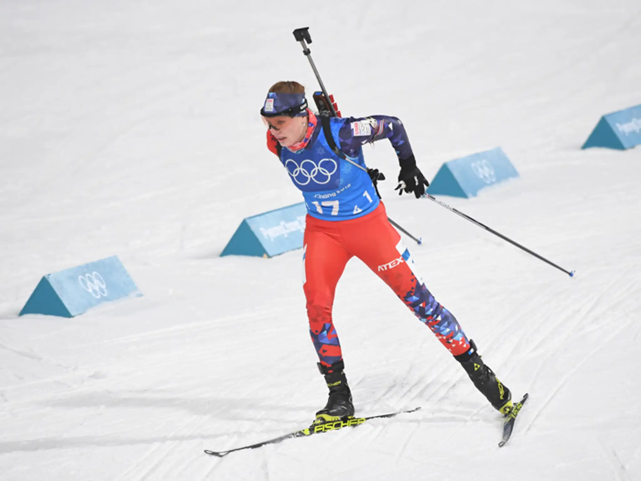 Biatlonistka Ivona Fialková vo štvrtom úseku v štafete žien na 4x6 km na ZOH 2018 v Pjongčangu.