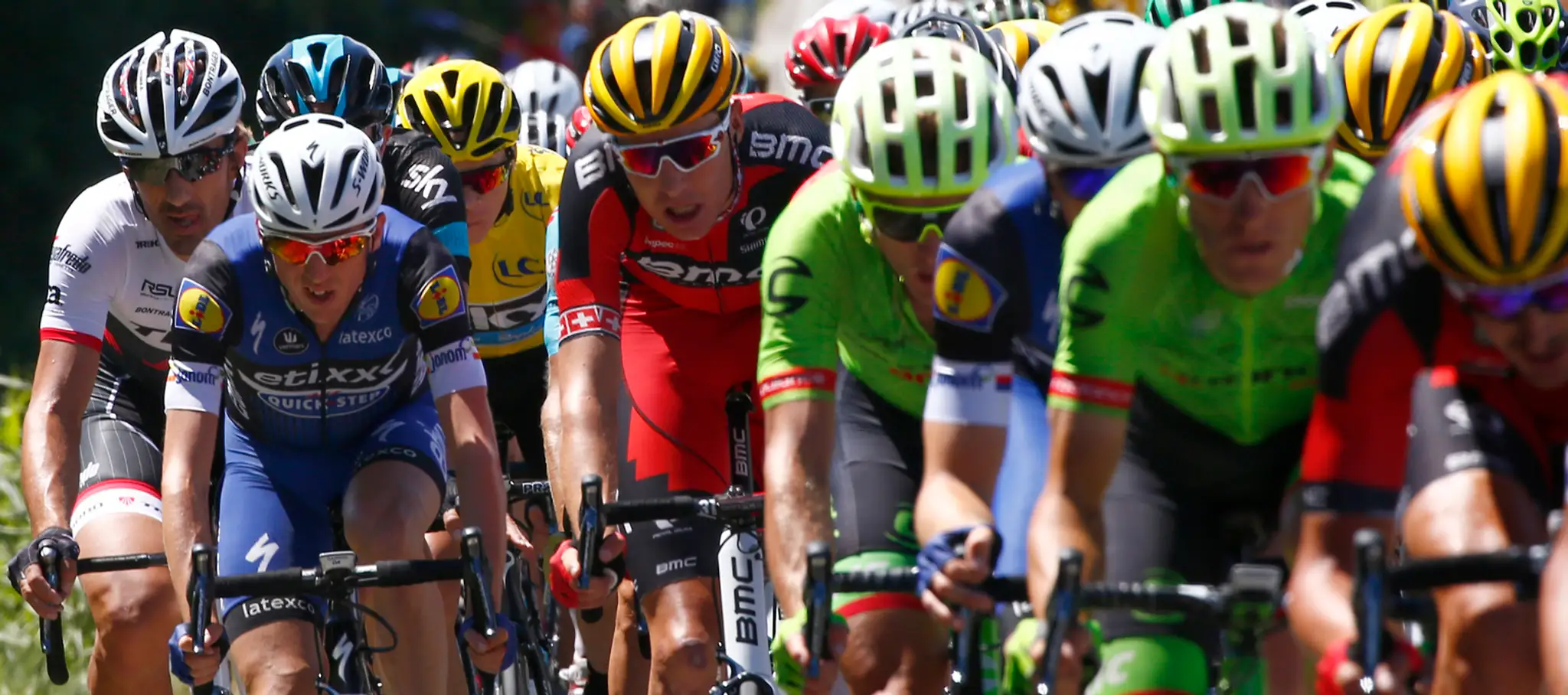 Pelotón počas 12. etapy Tour de France