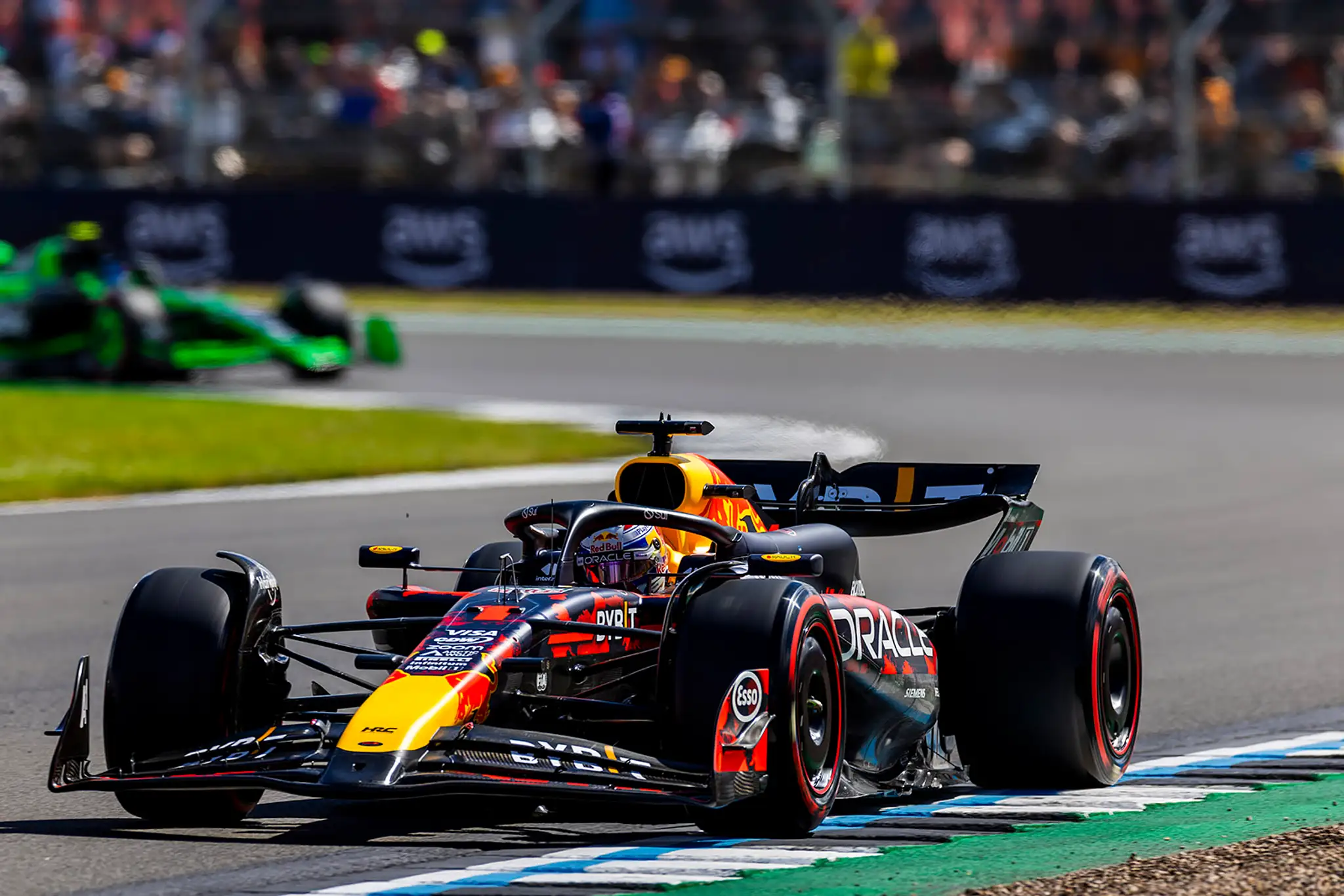 Úradujúci majster sveta Max Verstappen na Red Bulle.