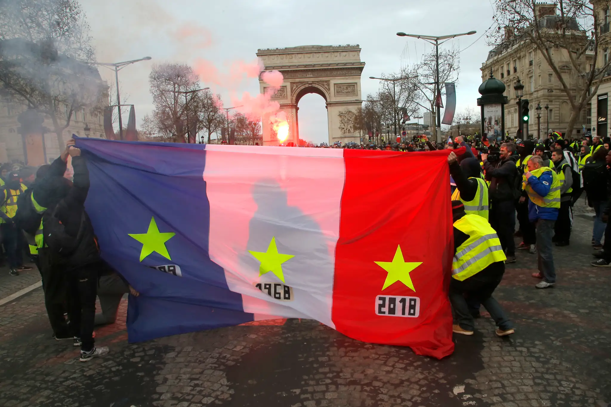 Protivládne protesty v Paríži