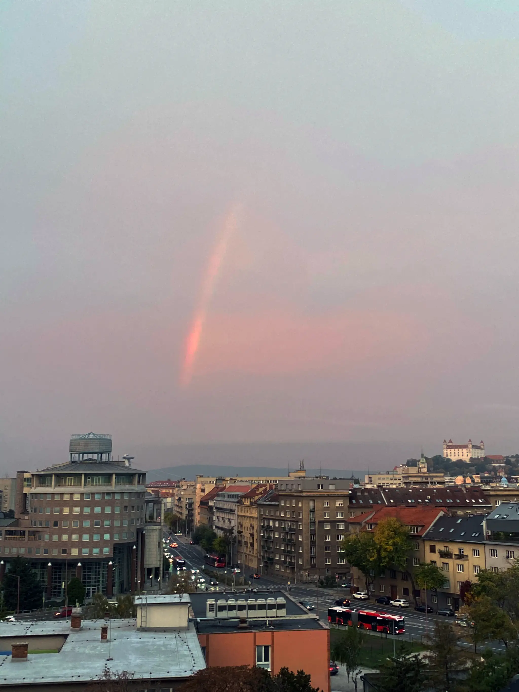 Halový jav nad Bratislavou.