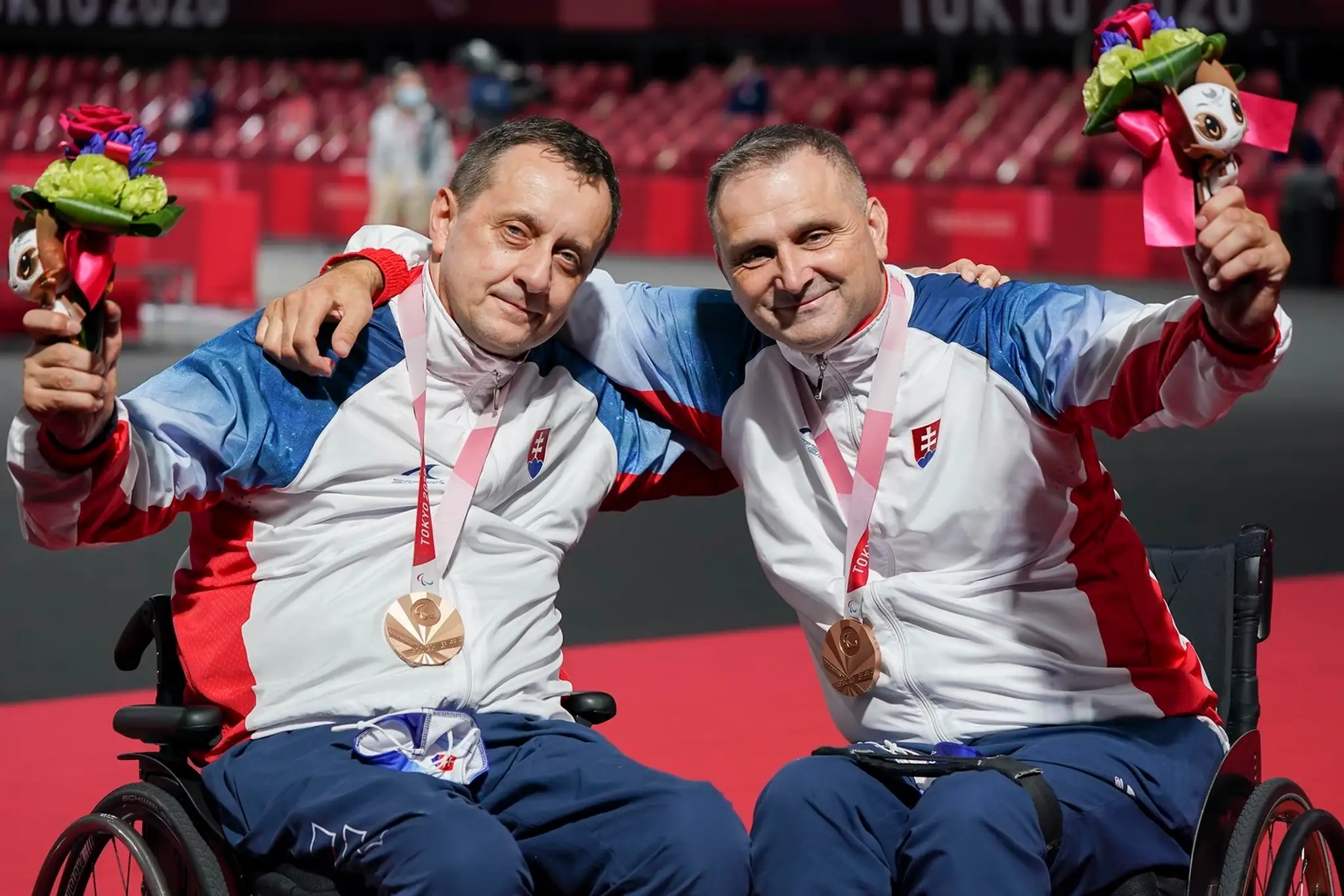 Parastolní tenisti Ján Riapoš a Martin Ludrovský