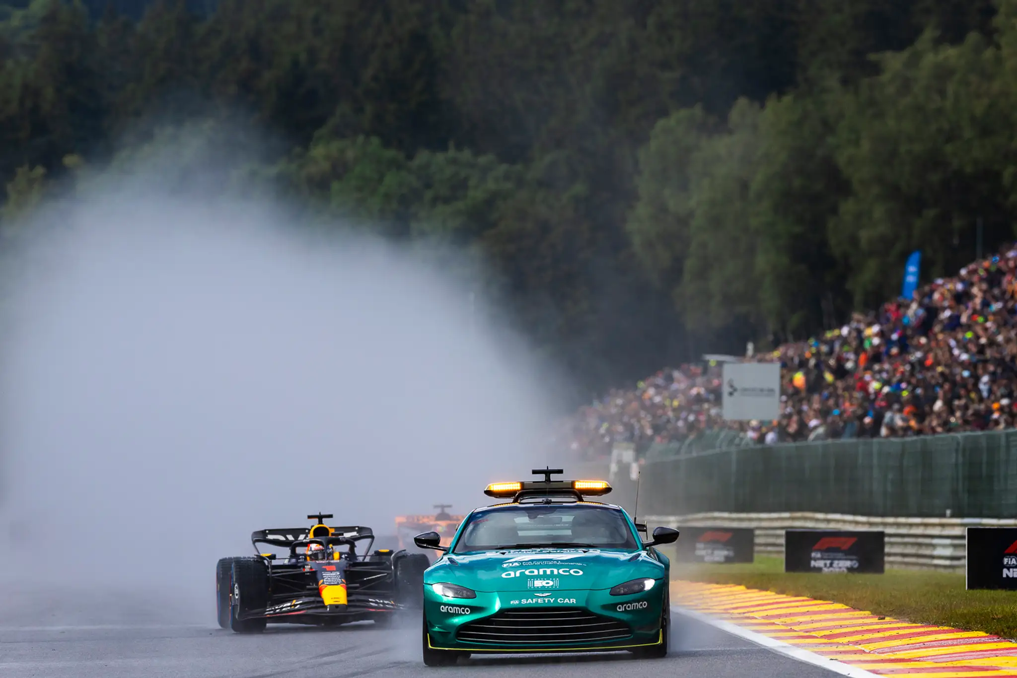 Počas soboty sa dostal do akcie aj Safety car.