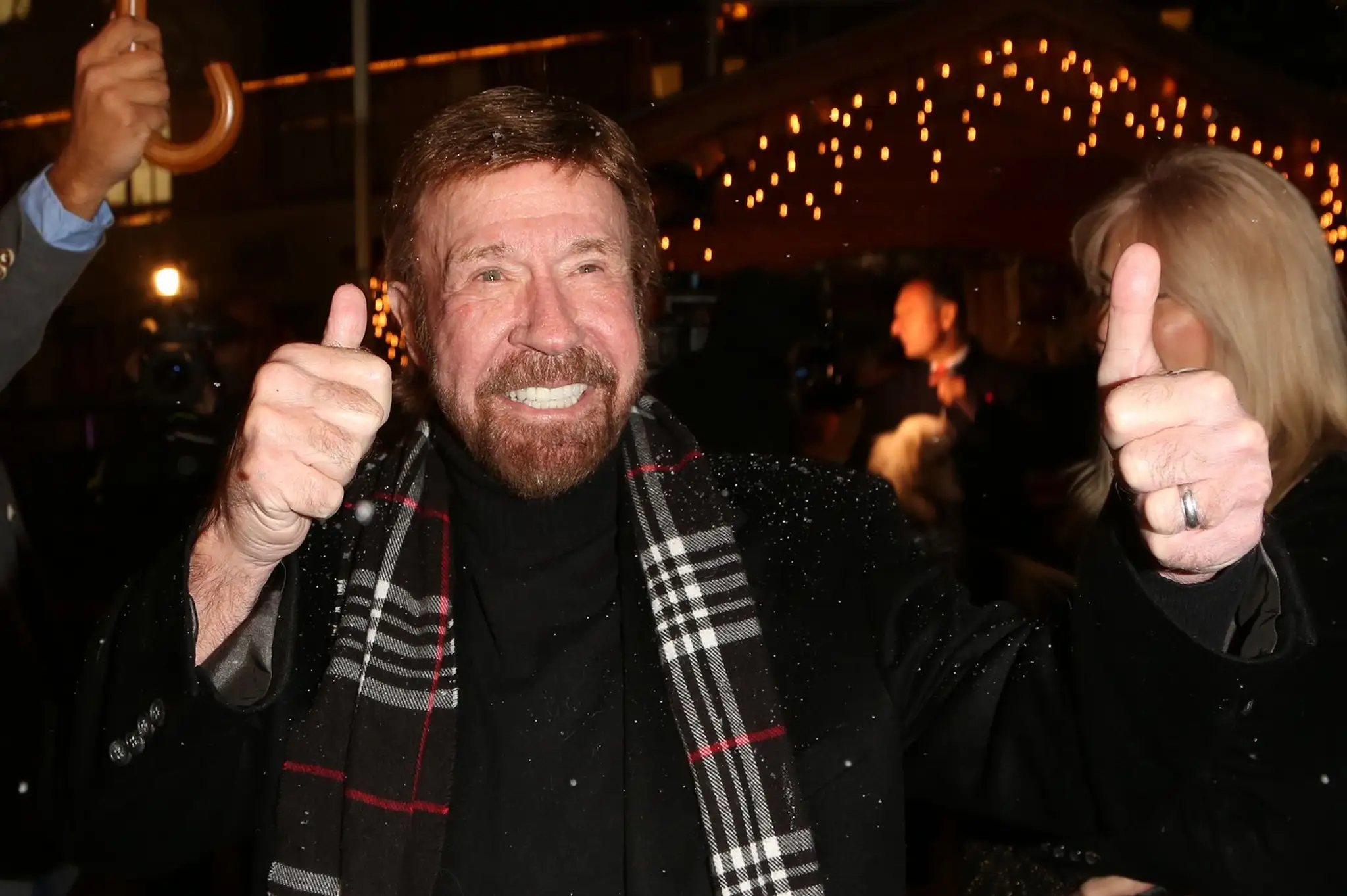 Chuck Norris na otvorení vianočných trhov v Salzburgu v roku 2019.