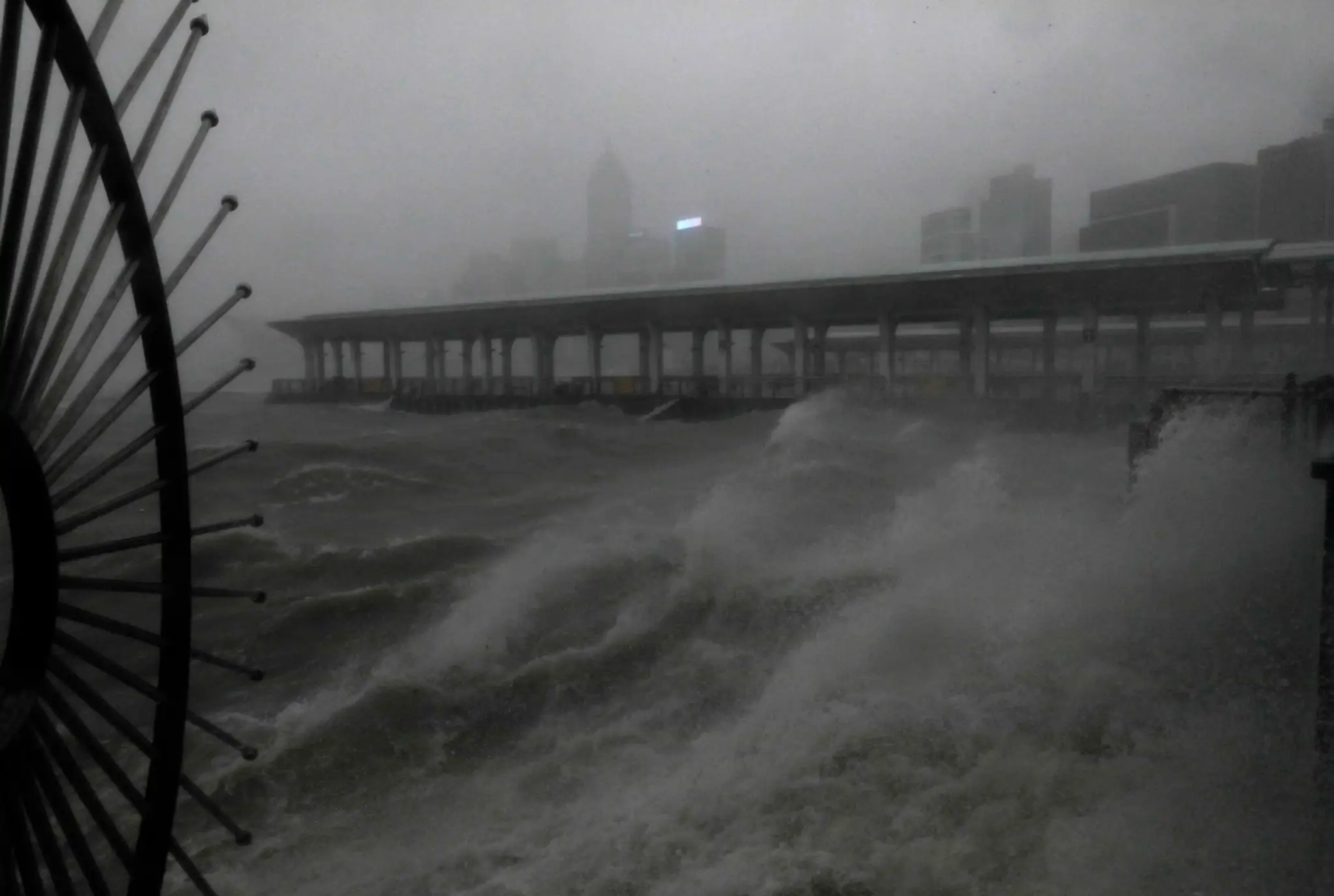 Tajfún Mangkhut dorazil do Číny