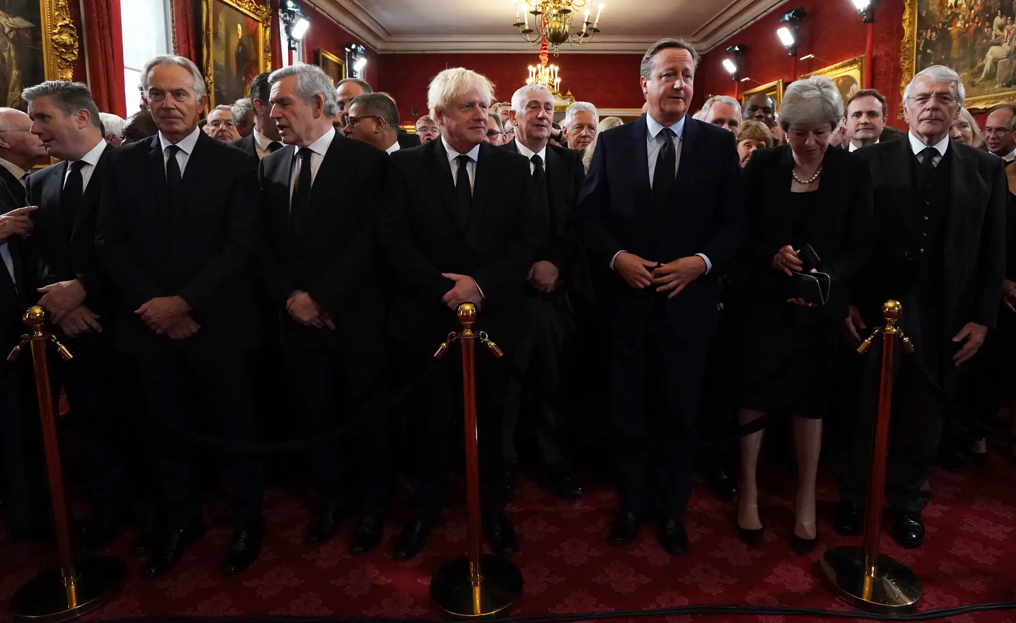 Prítomní bol aj predseda britskej opozičnej Labouristickej strany a bývalí britskí premiéri