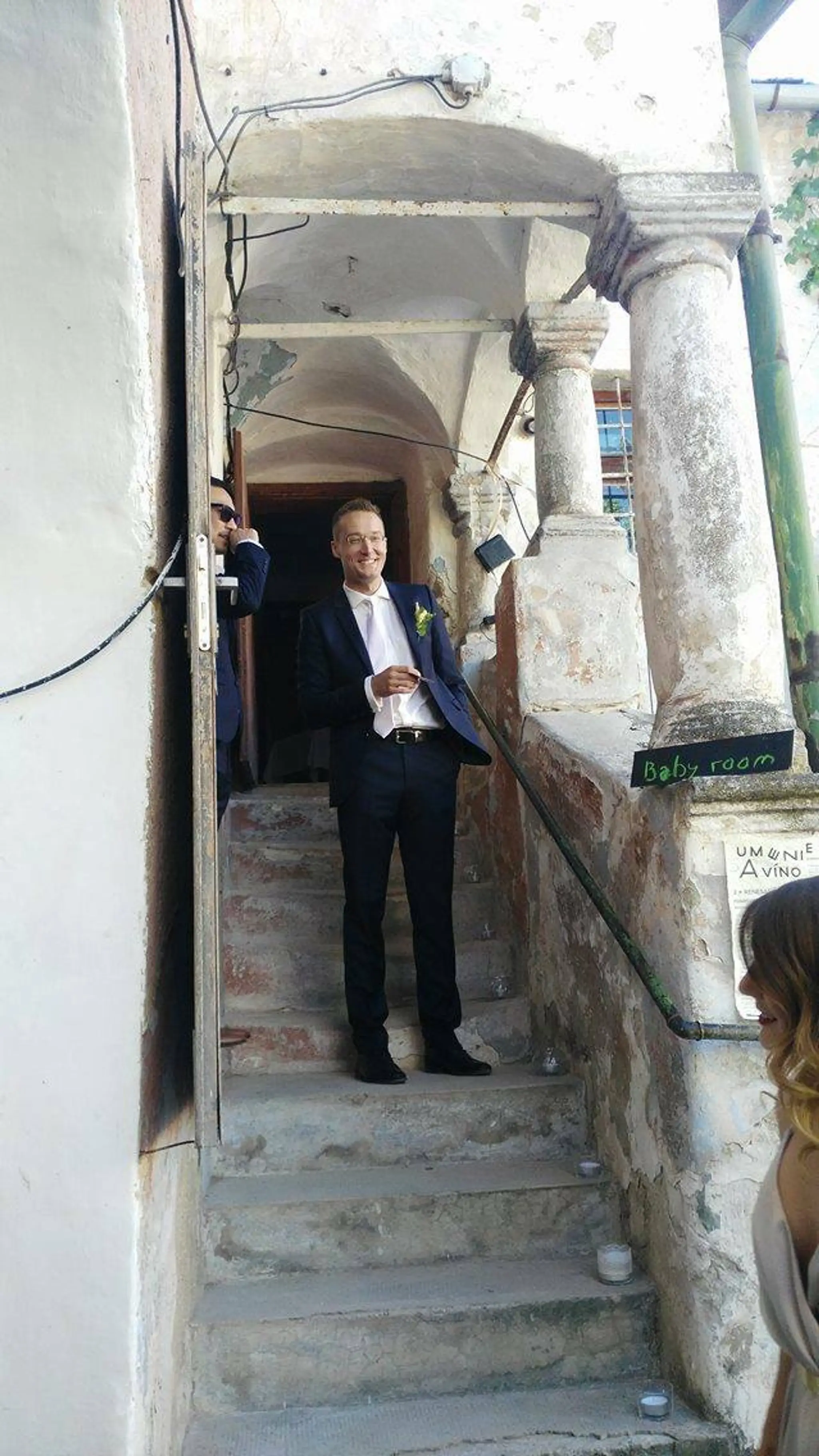 Vysmiaty ženích Michal Kovačič pred obradom