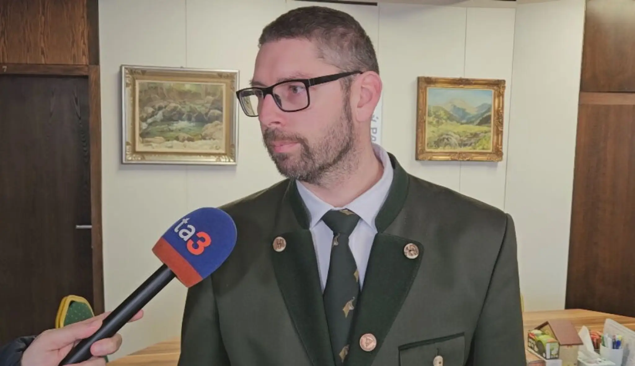 Peter Olexa.