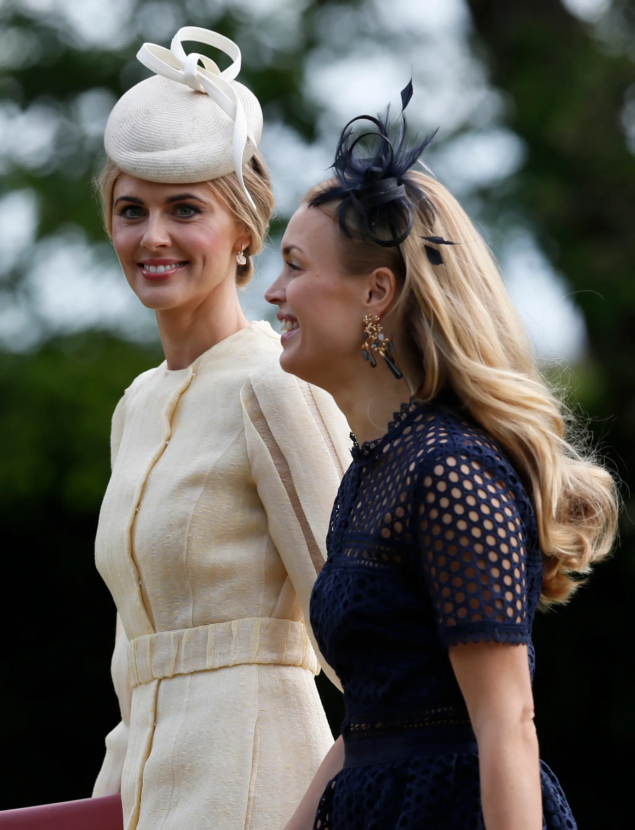 Vľavo Donna Air.