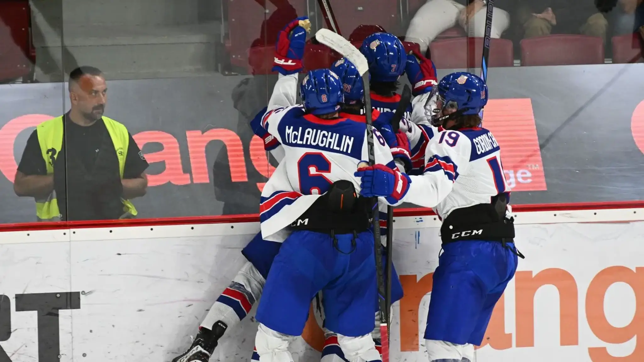 Hokejisti USA ovládli Hlinka Gretzky Cup