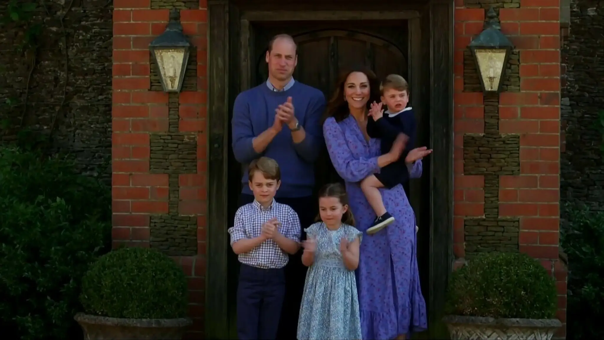 Najlepšie outfity Kate Middleton za rok 2020.