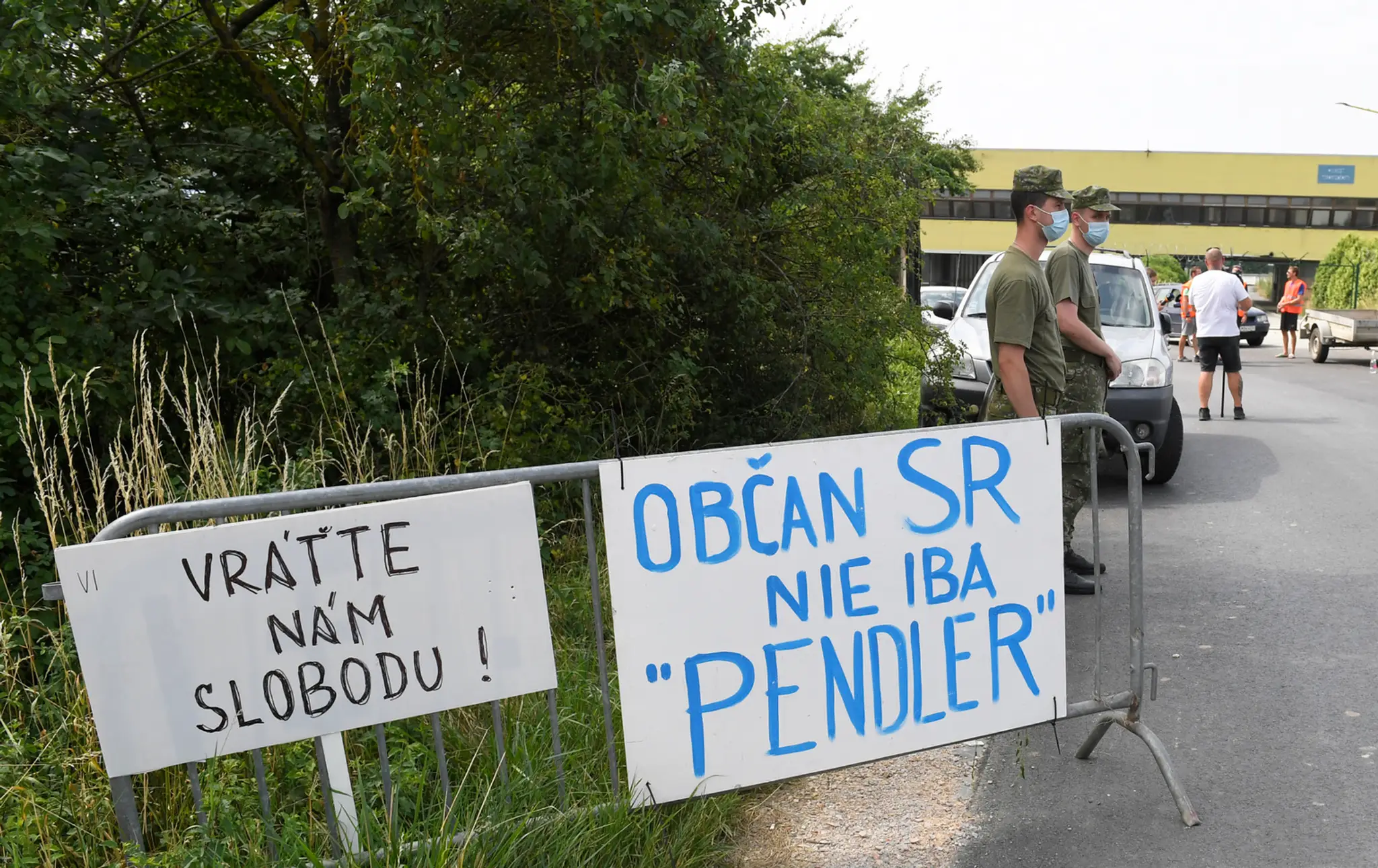 Na snímke protest na hraničnom priechode Milhosť -Tornyosnémeti 9. júla 2021.