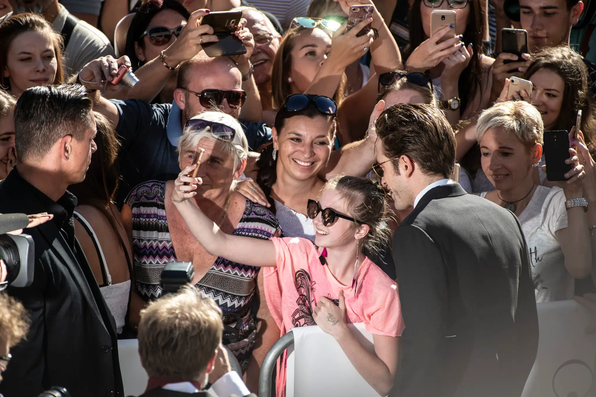 Robert Pattinson sa odfotil s fanúšikmi