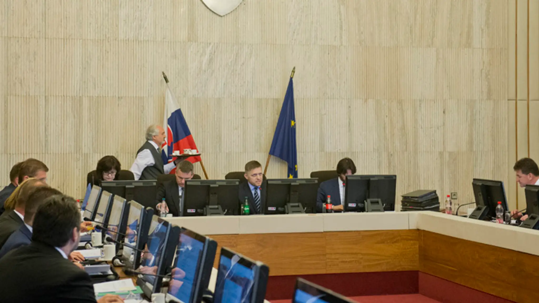 Pohľad do rokovacej sály počas 6. schôdze vlády SR.