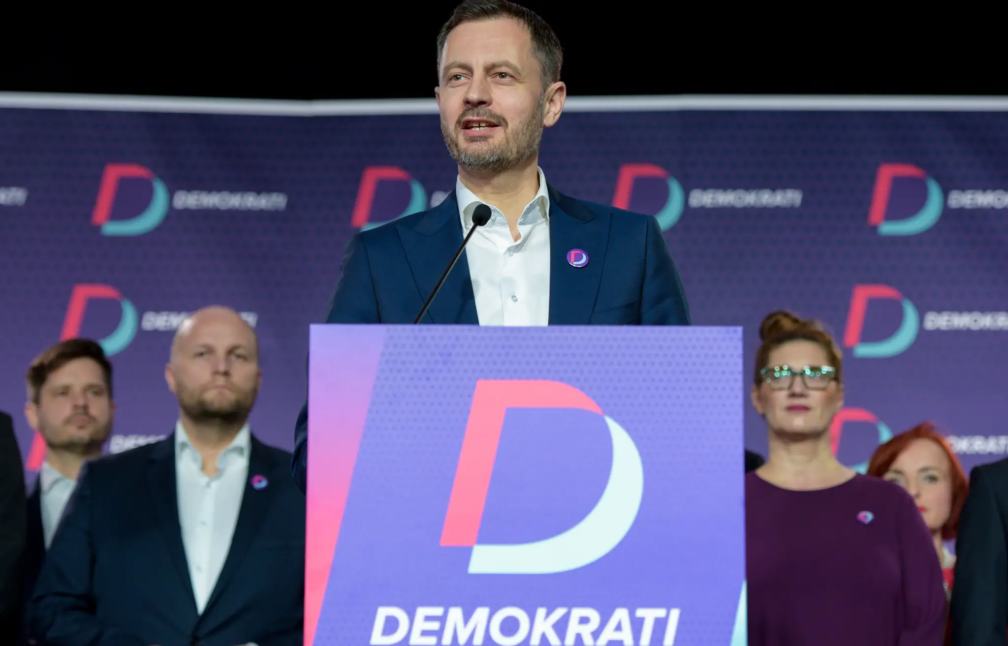 Eduard Heger predstavuje stranu Demokrati