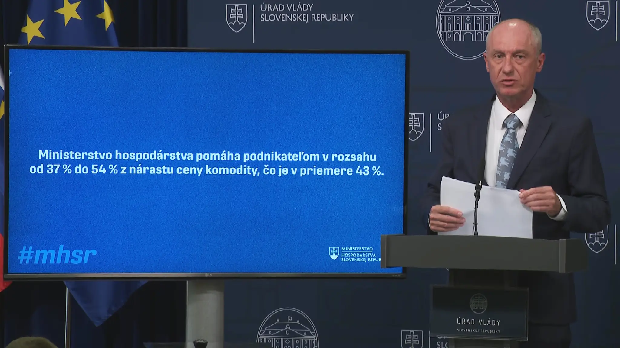 Minister hospodárstva Karel Hirman.