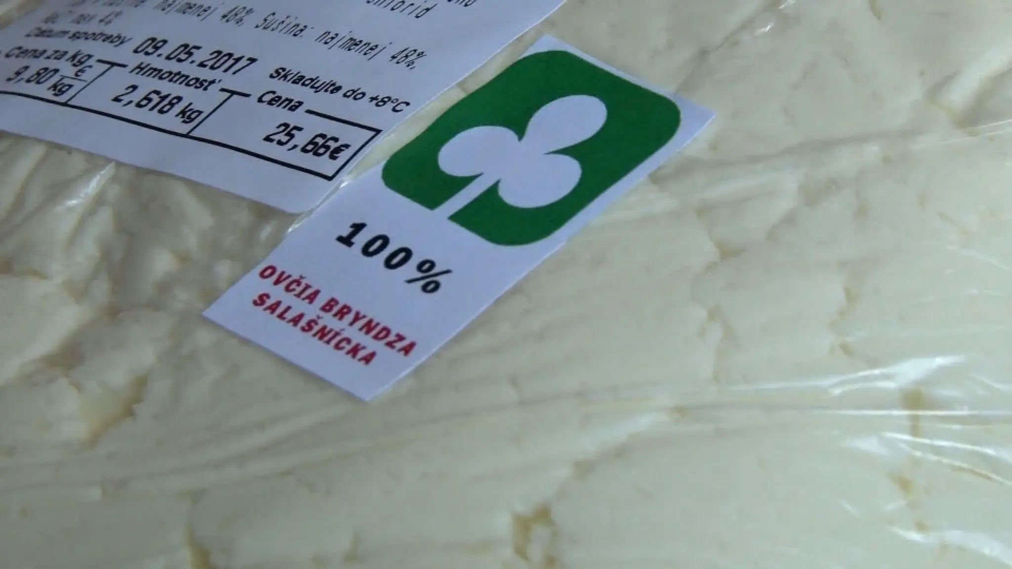 Slovenská bryndza je dostupná celoročne