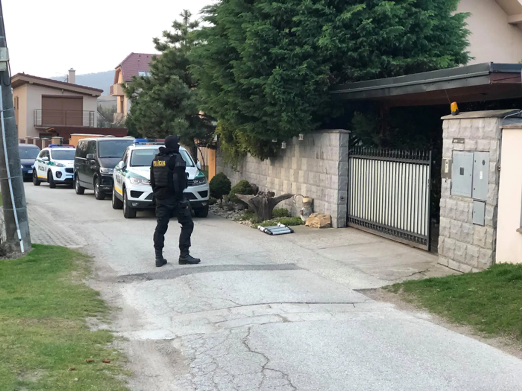 Razia v Bratislave s súvislosti s výstavbou bratislavského obchvatu.