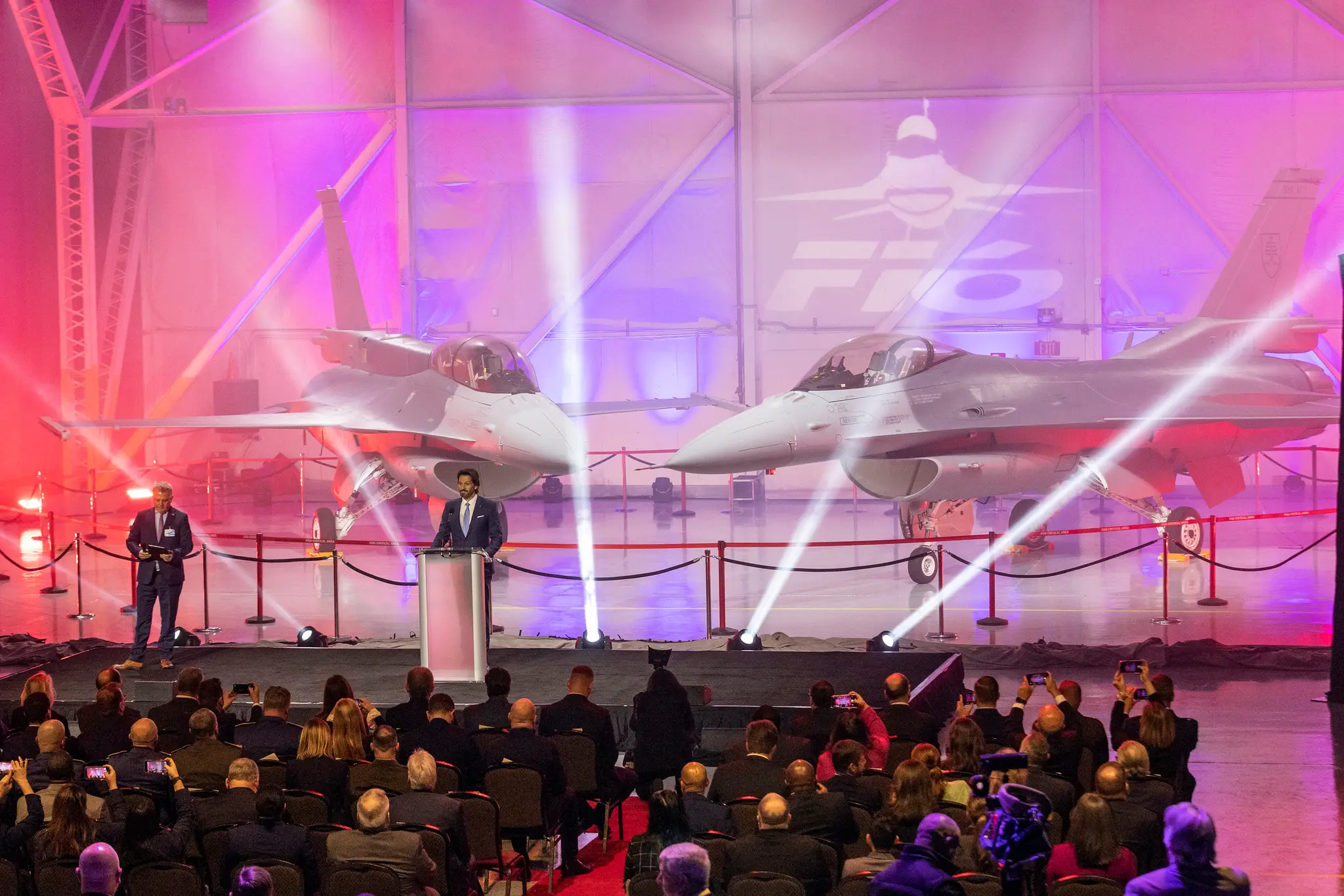 Odovzdávací ceremoniál prvých dvoch kusov stíhacích lietadiel F-16 Block 70 slovenským ozbrojeným silám.