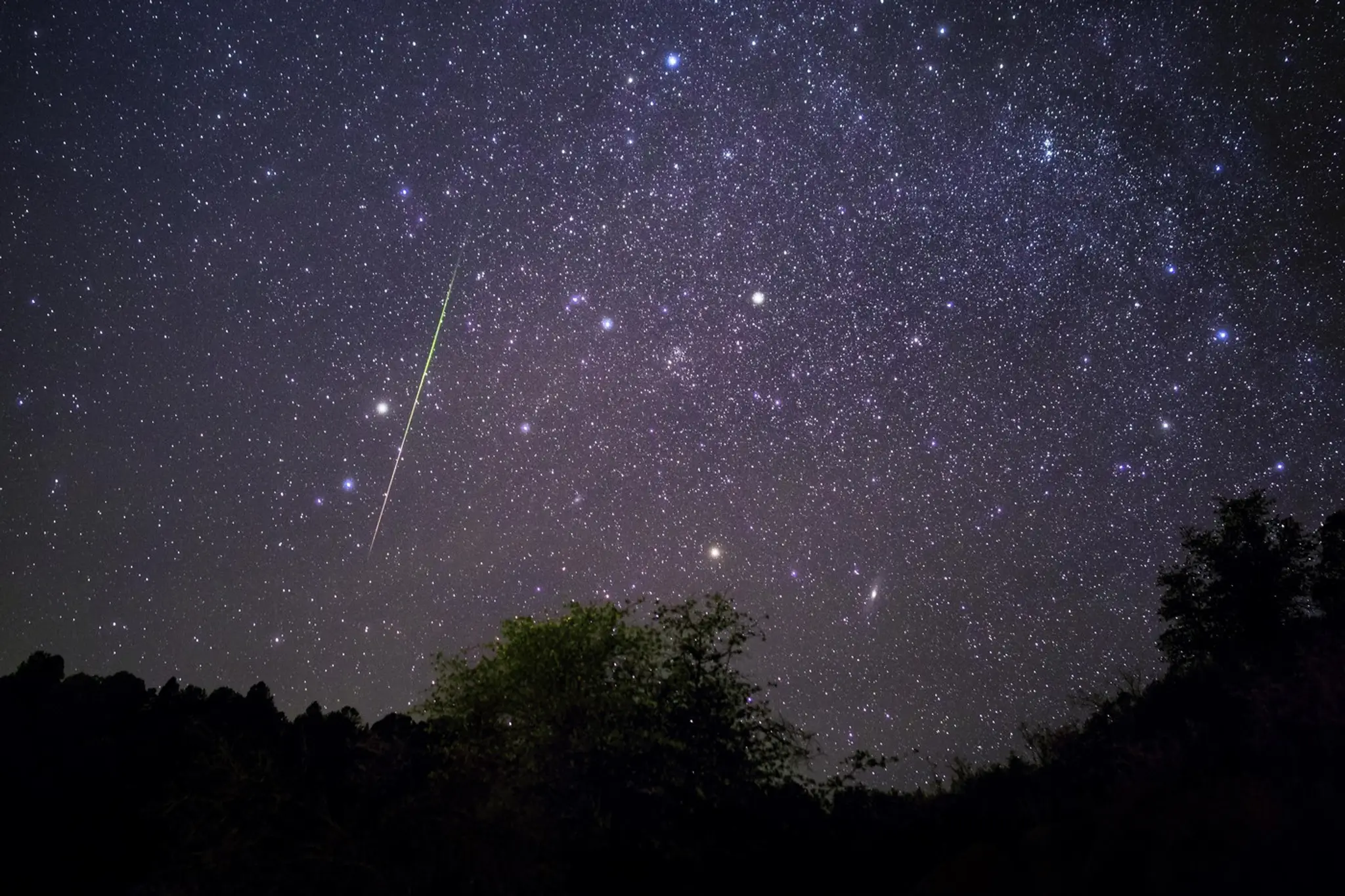 Meteorický roj Lyríd.