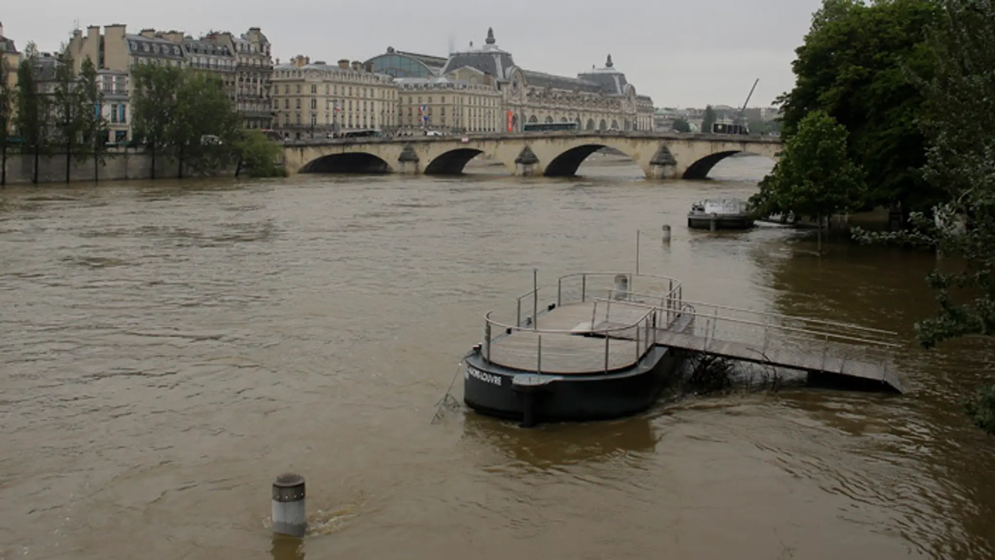 Seina v Paríži.