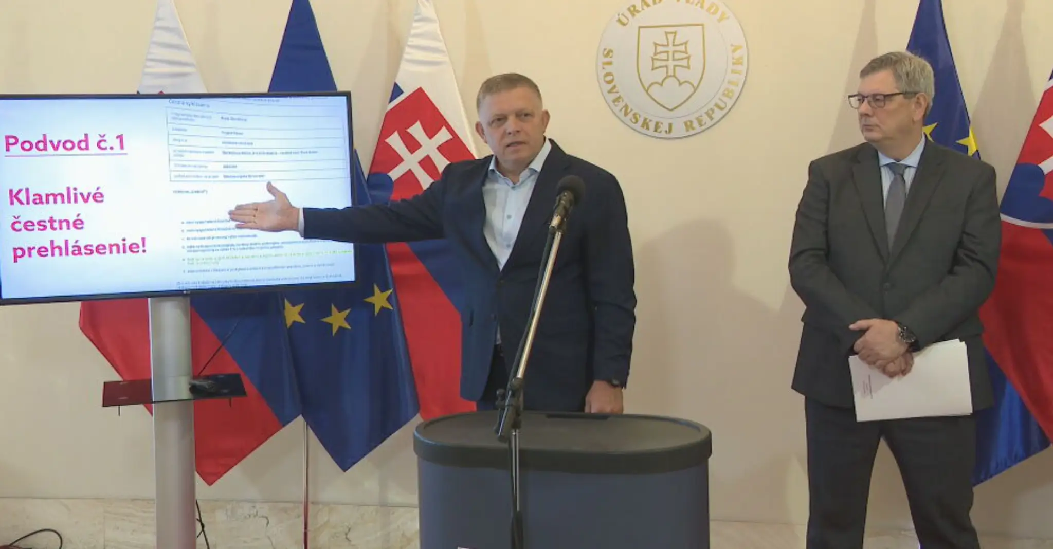 Robert Fico na tlačovej konferencii