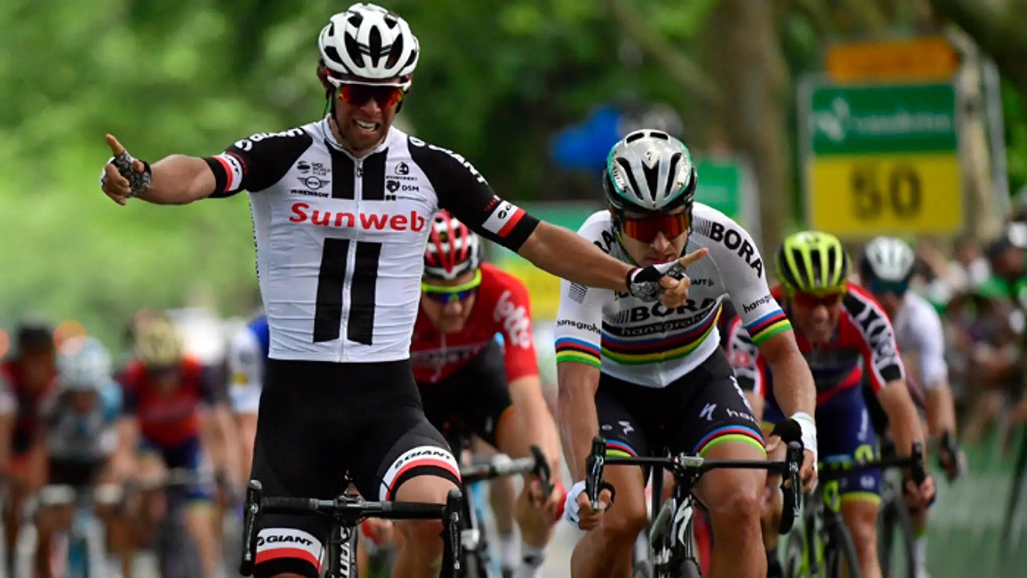 Víťaz 3. etapy Michael Mattews, druhý skončil Peter Sagan.