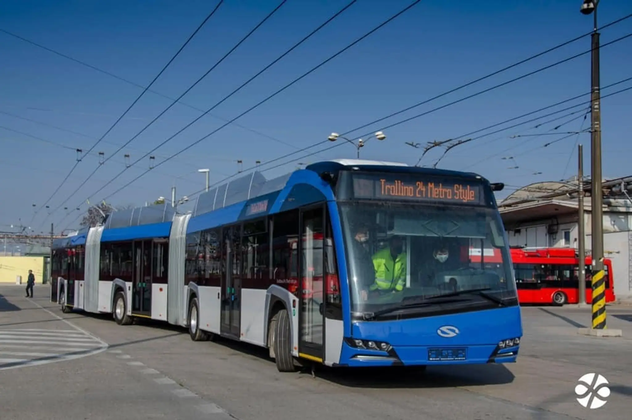 Najdlhší trolejbus jazdí v Bratislave.