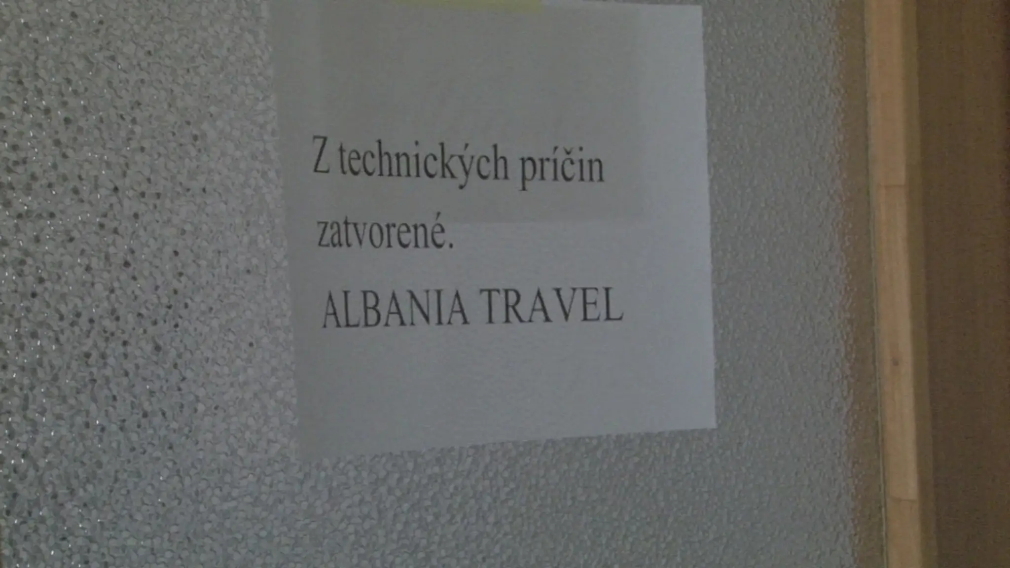Na Slovensku skrachovala cestovka Albania Travel.