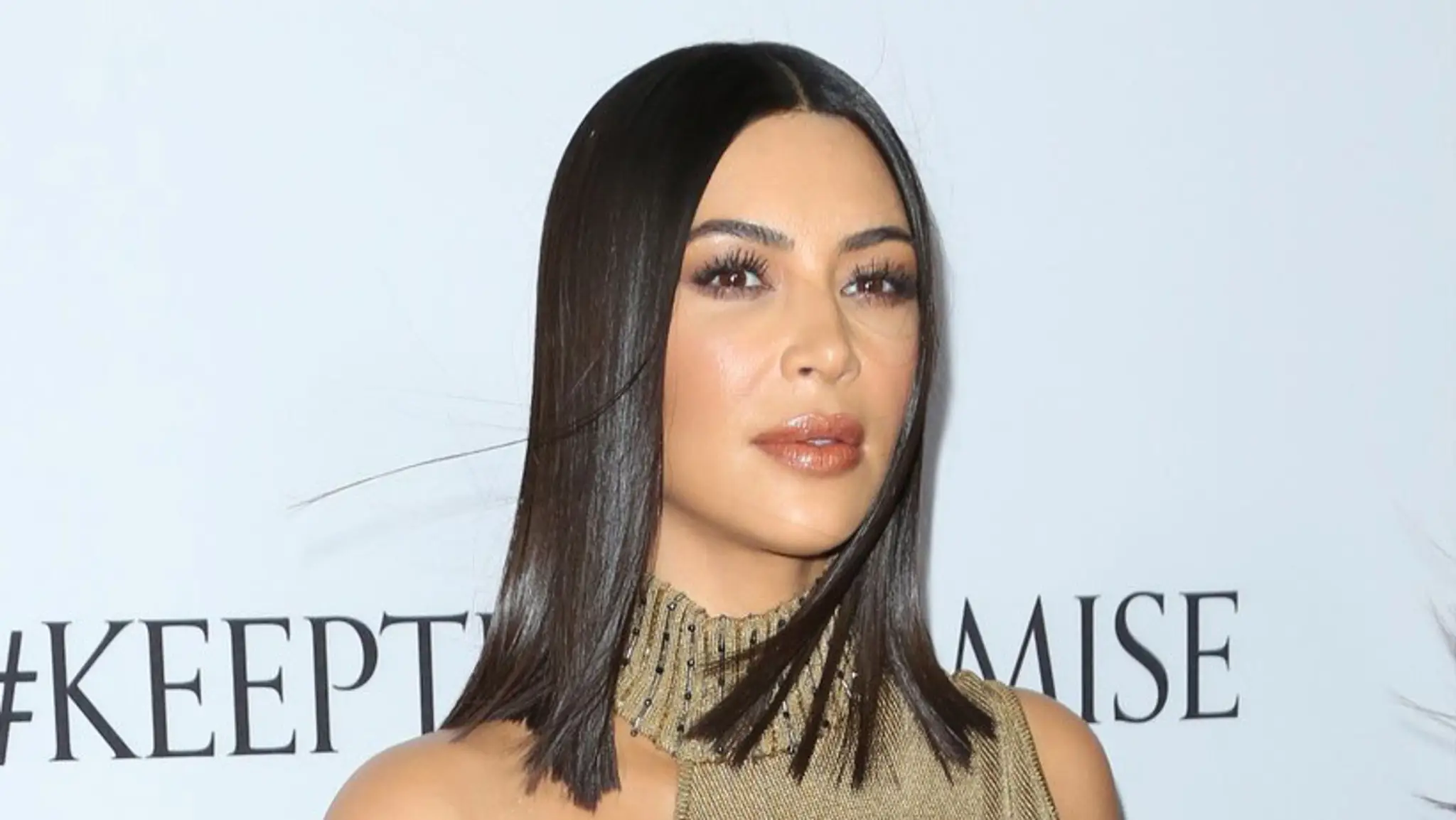 Kim Kardashian na premiére filmu The Promise v Hollywoode