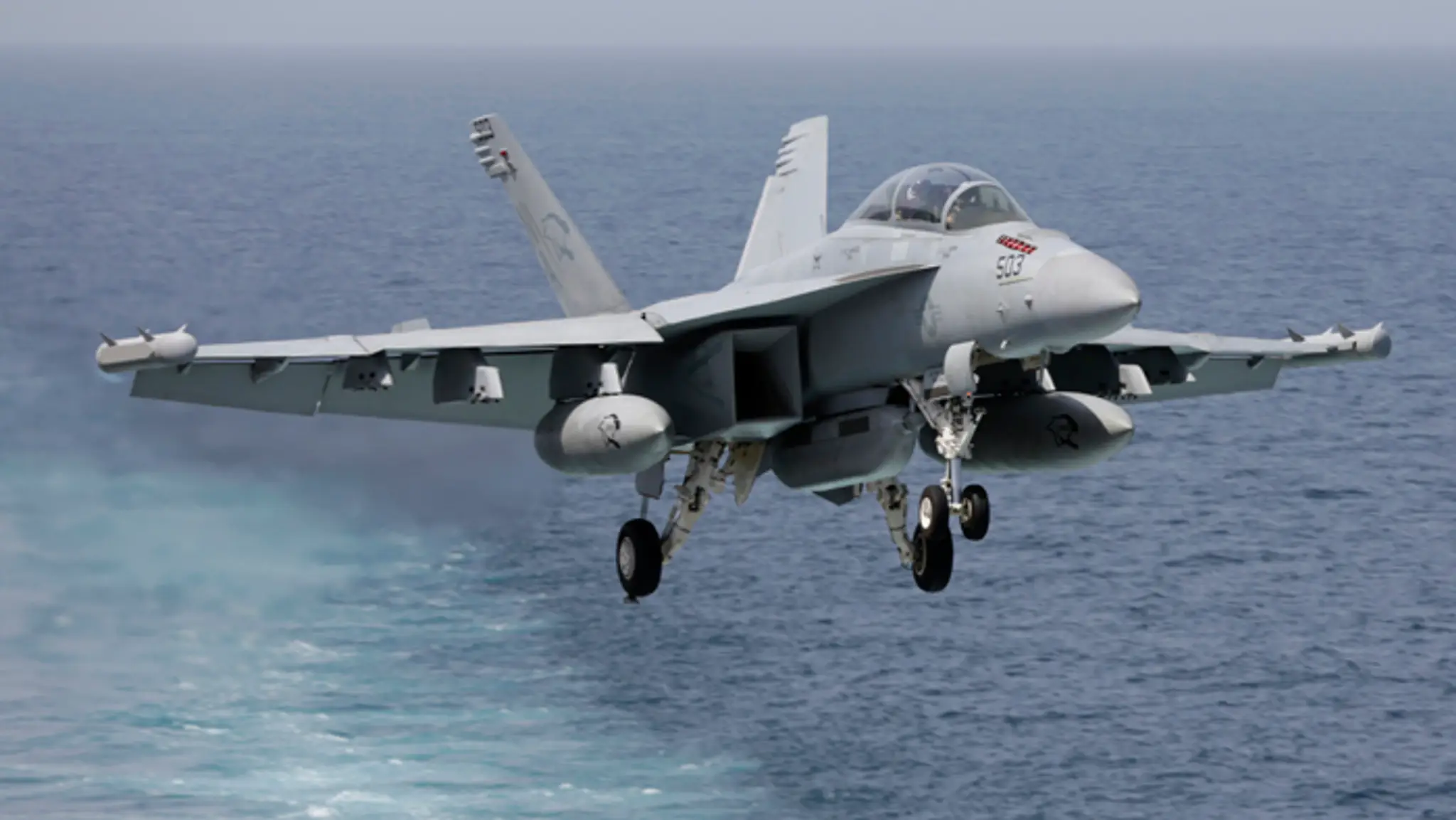 Americké bojové lietadlo F/A-18E Super Hornet.