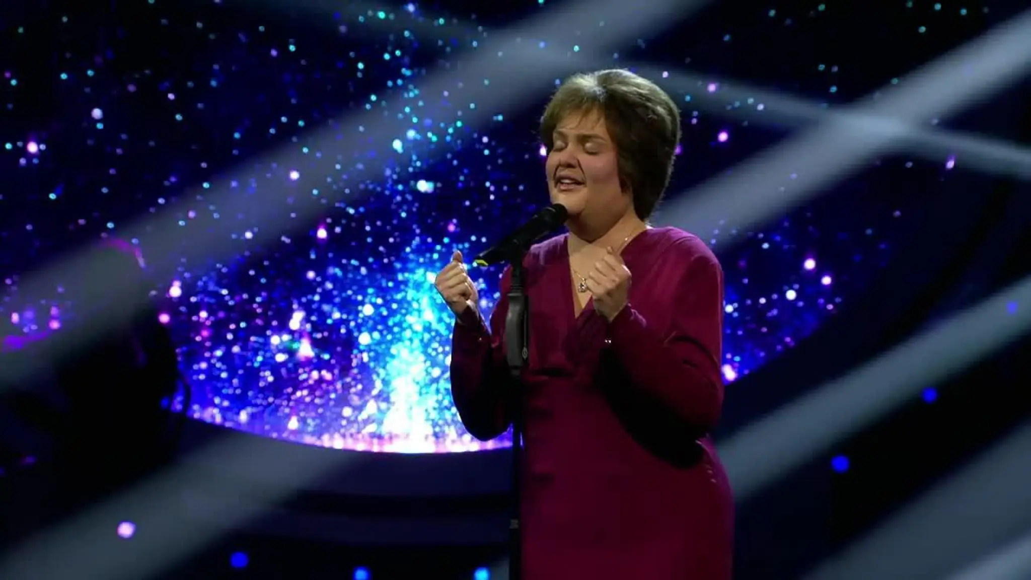 Mária Bartalos ako Susan Boyle (Wild Horses).mp4