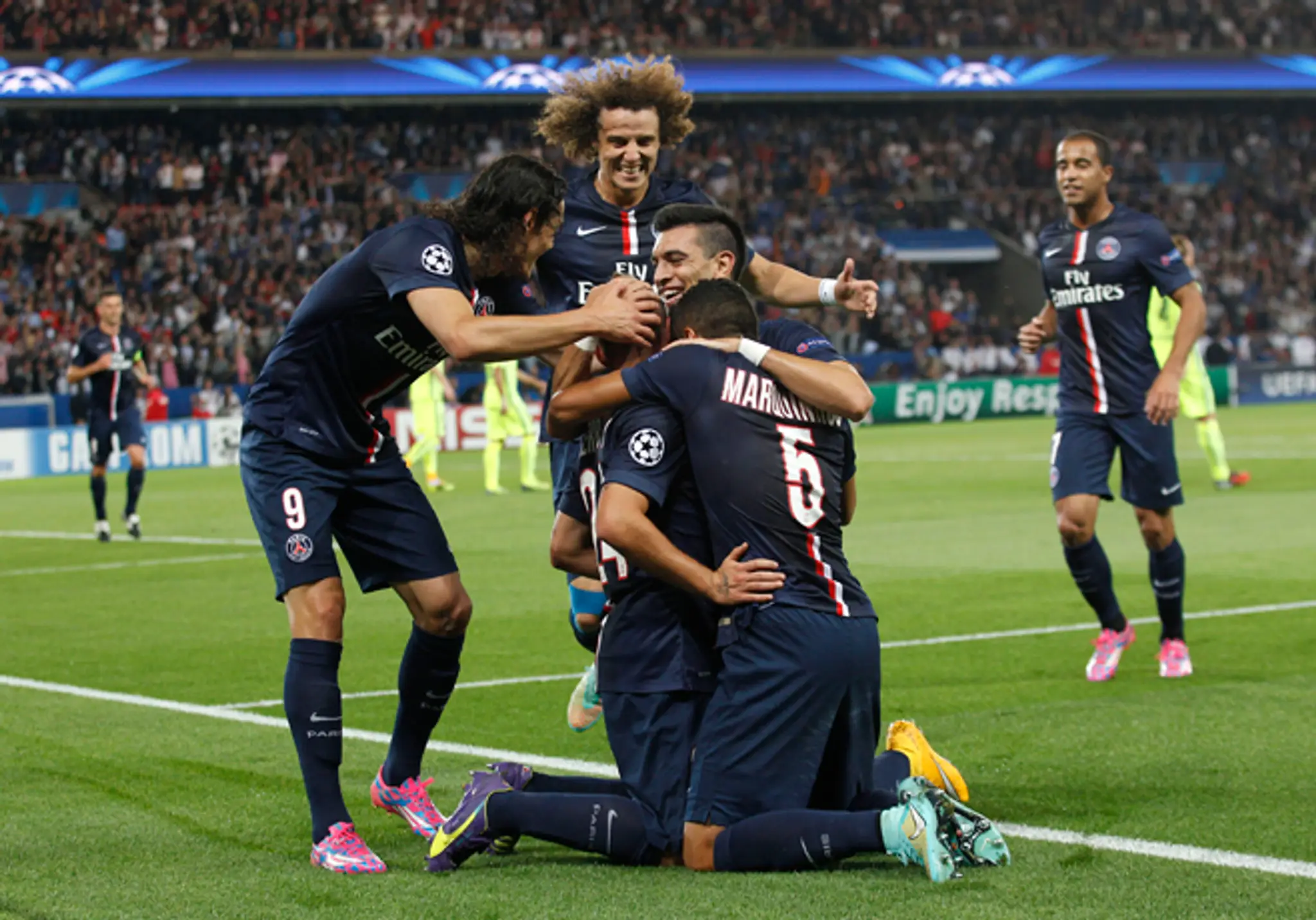 Marco Verratti z PSG sa teší po góle do siete FC Barcelona v LM.