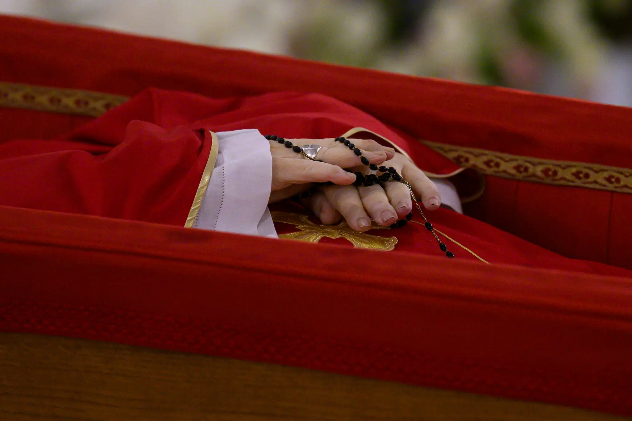 Markíza je vo Vatikáne. Zisťovali sme, kedy si môže pápeža uctiť verejnosť