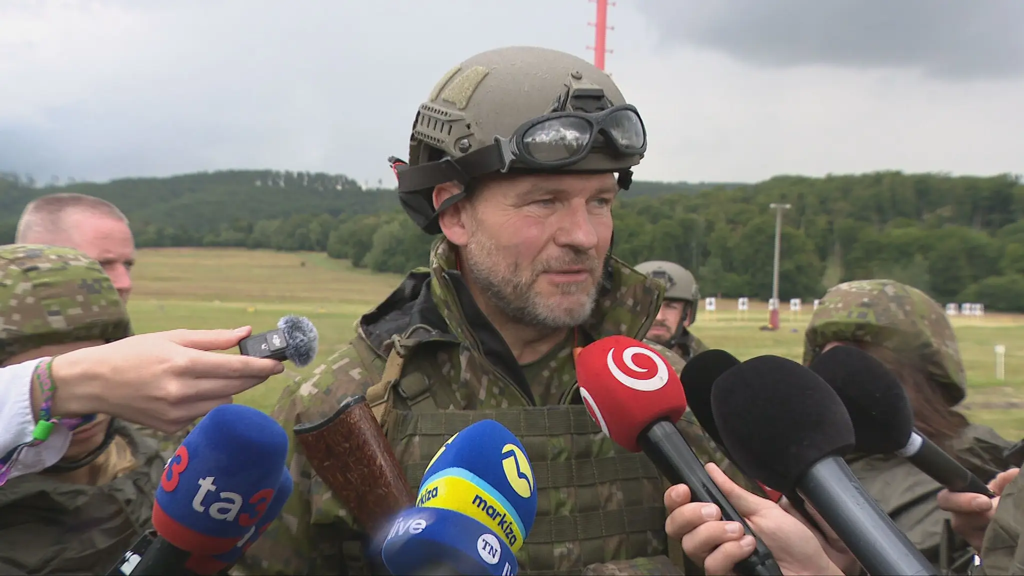 Peter Pellegrini na vojenskom výcviku