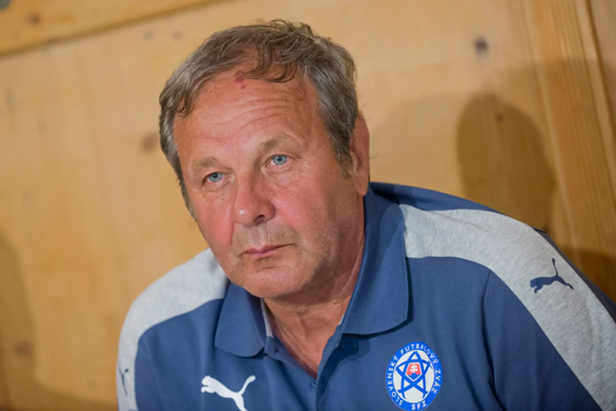 Tréner futbalovej reprezentácie Ján Kozák.
