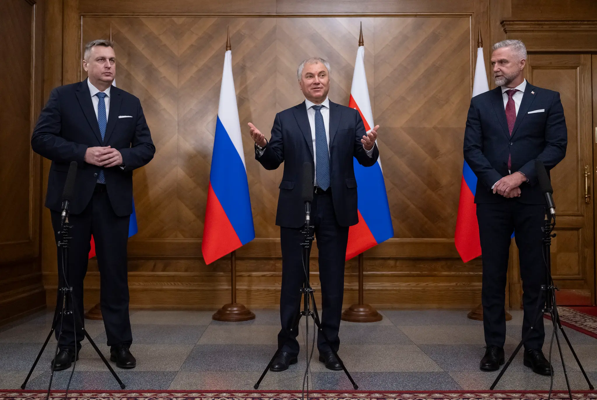 Podpredsedovia NR SR Tibor Gašpar a Andrej Danko sa v Moskve stretli s predsedom ruskej Šátnej Dumy Vjačeslavom Volodinom.