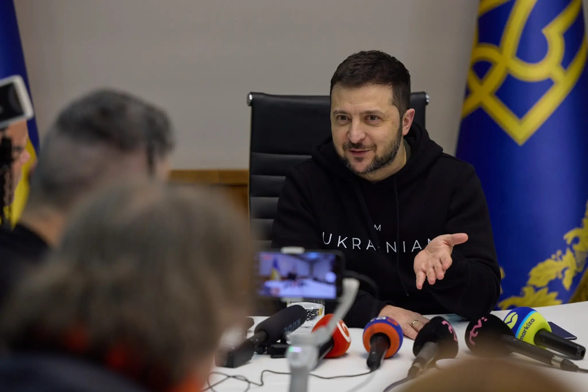 Volodymyr Zelenskyj so slovenskými novinármi