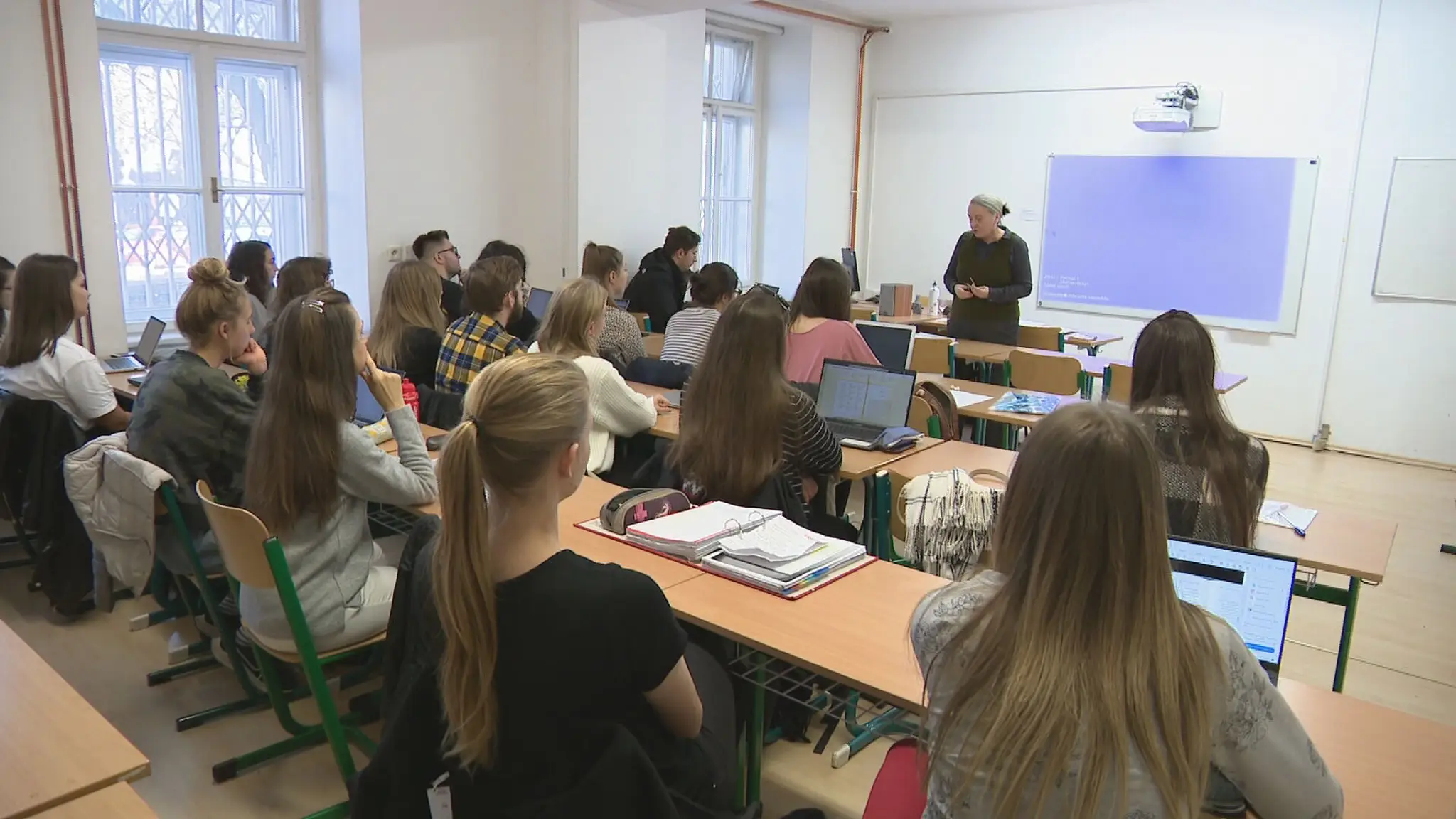 žiaci v triede